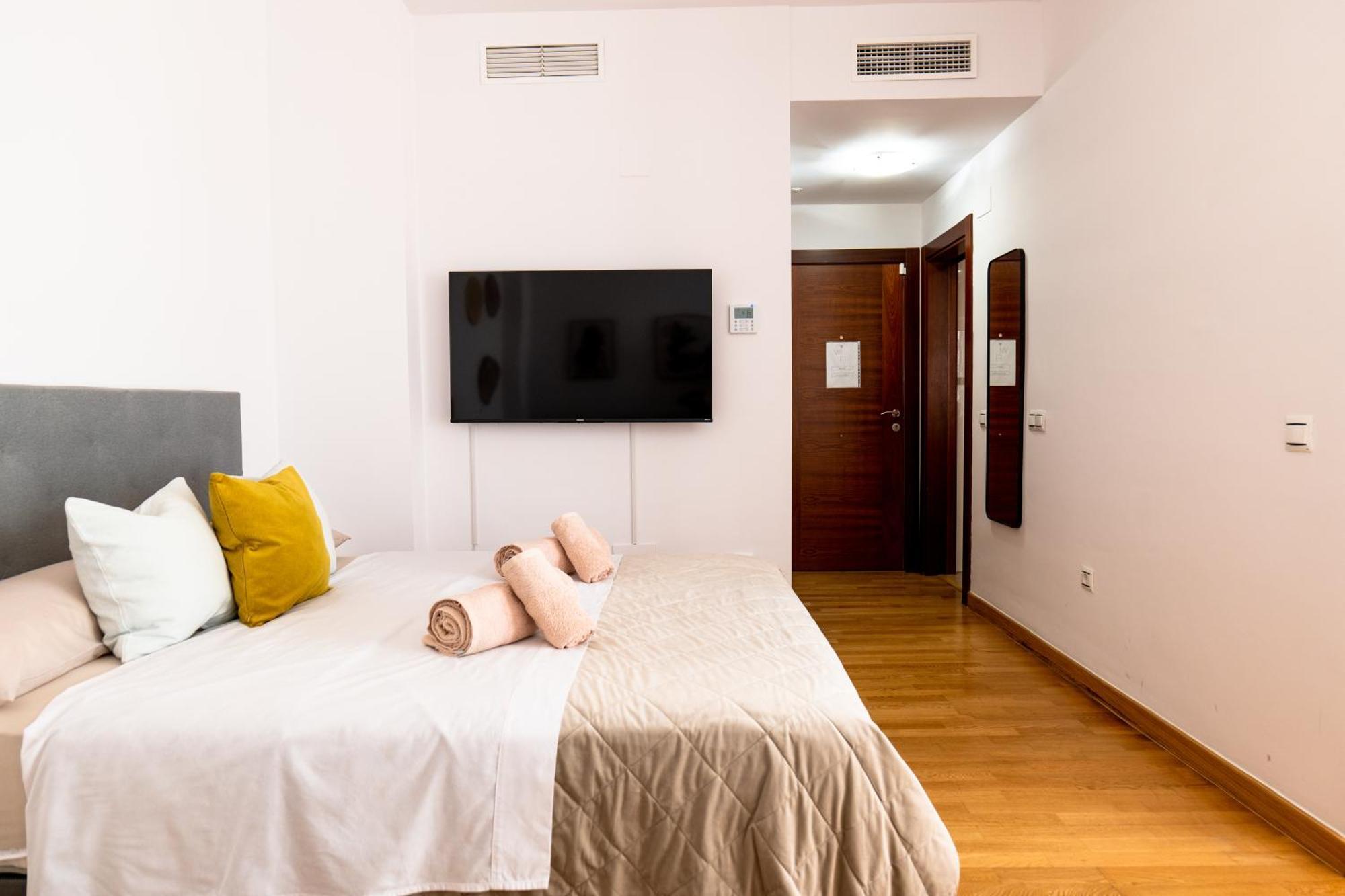 Estudio Centrico Agua Gibralfaro Con Piscina Appartamento *